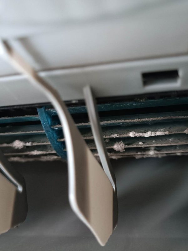 Penészes klímalapátok